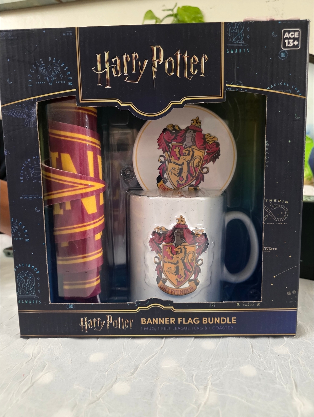 Harry Potter Gryffindor Banner Flag Bundle - Red & Gold